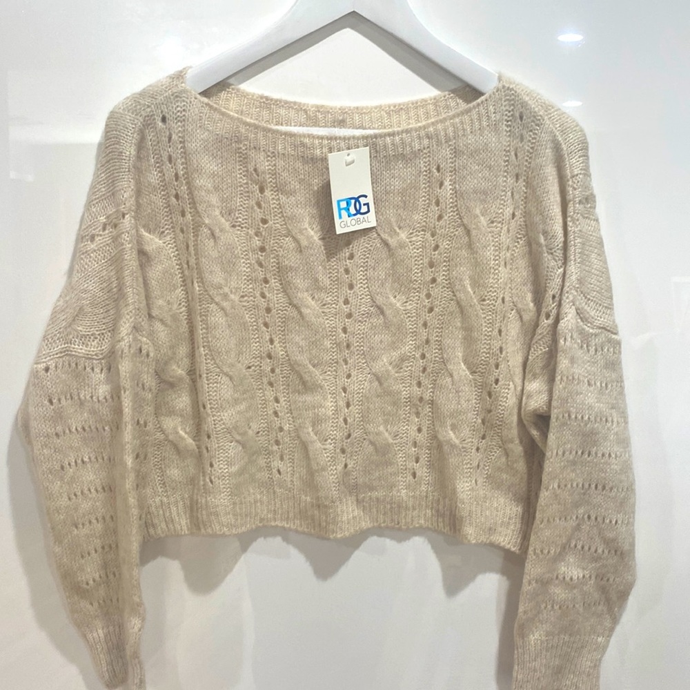 Brand new with tag scoop neck sweater size:medium